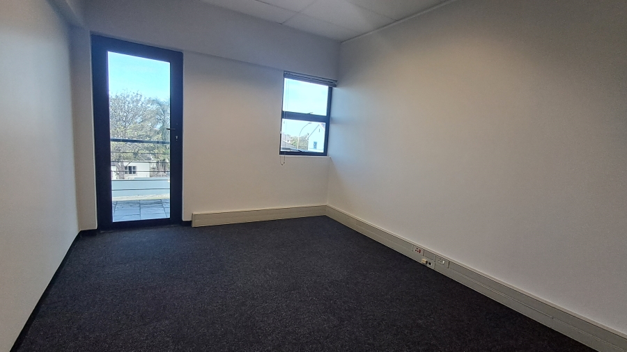 To Let Commercial Property for Rent in Berea Eastern Cape